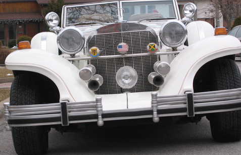 Montreal Quebec City Antique Car Excalibur wedding limousine service 24 hours